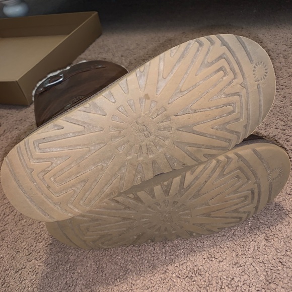 LEATHER UGGS ❤️❤️❤️ - Picture 5 of 5